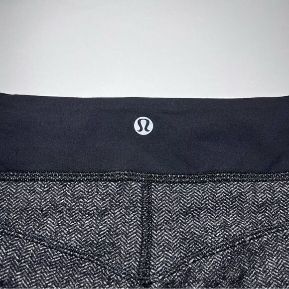 Lululemon Forme Pant in Herringbone Black - Picture 5 of 7